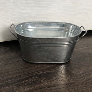 Hosley’s Oval Planters